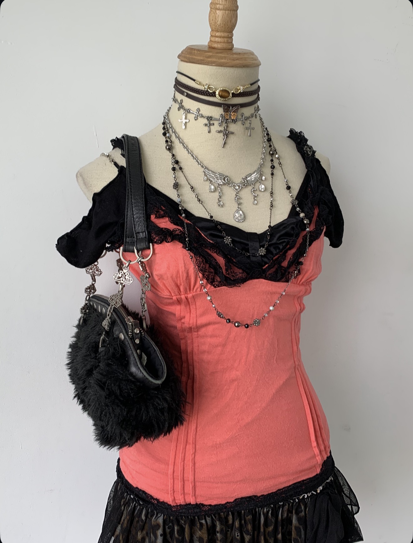 Metal outfit - Image 5