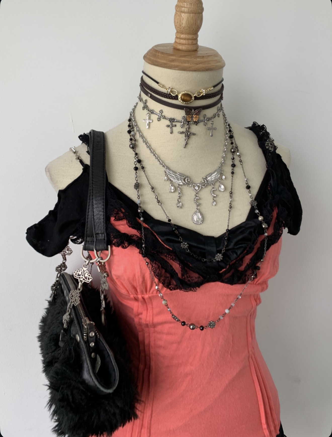 Metal outfit - Image 6