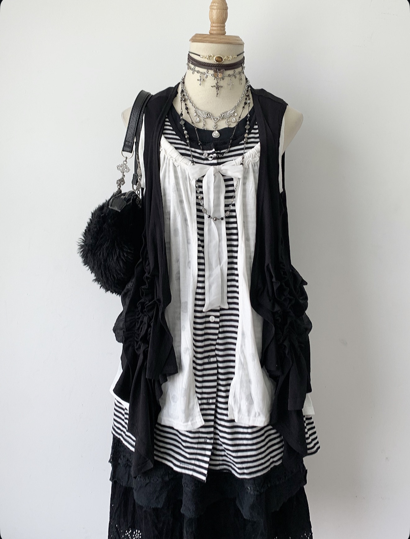 Meta outfit - Image 3