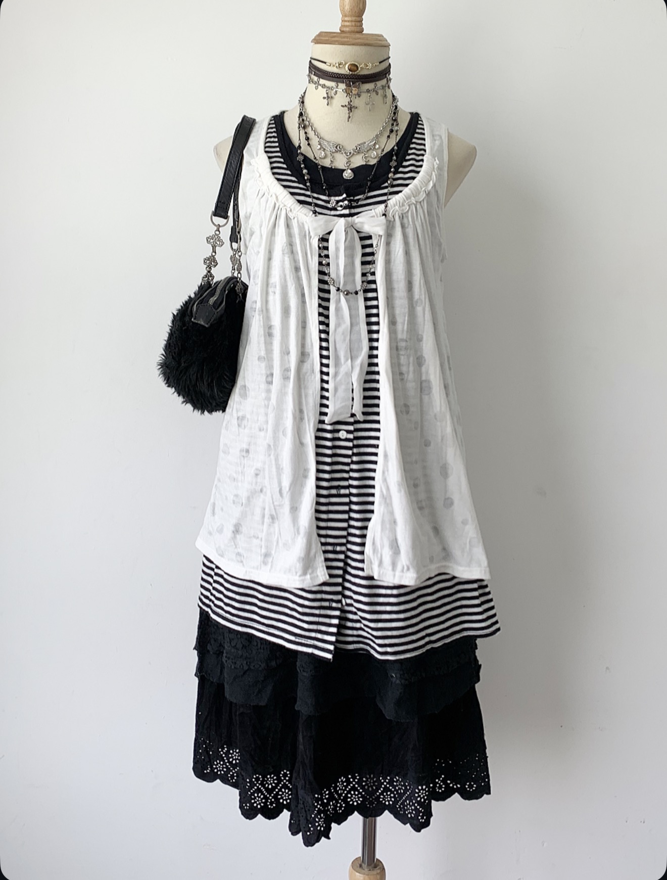 Meta outfit - Image 4