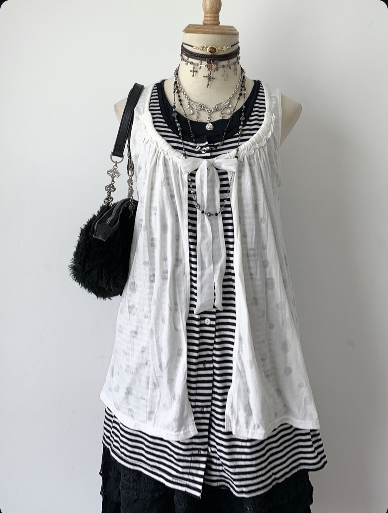 Meta outfit - Image 10