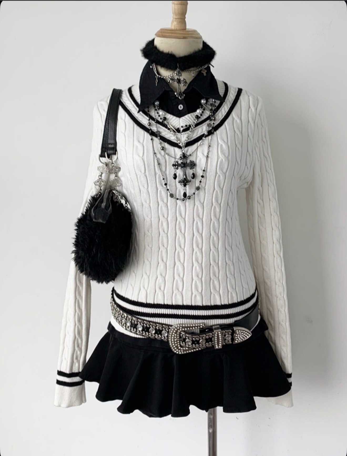 Metal outfit