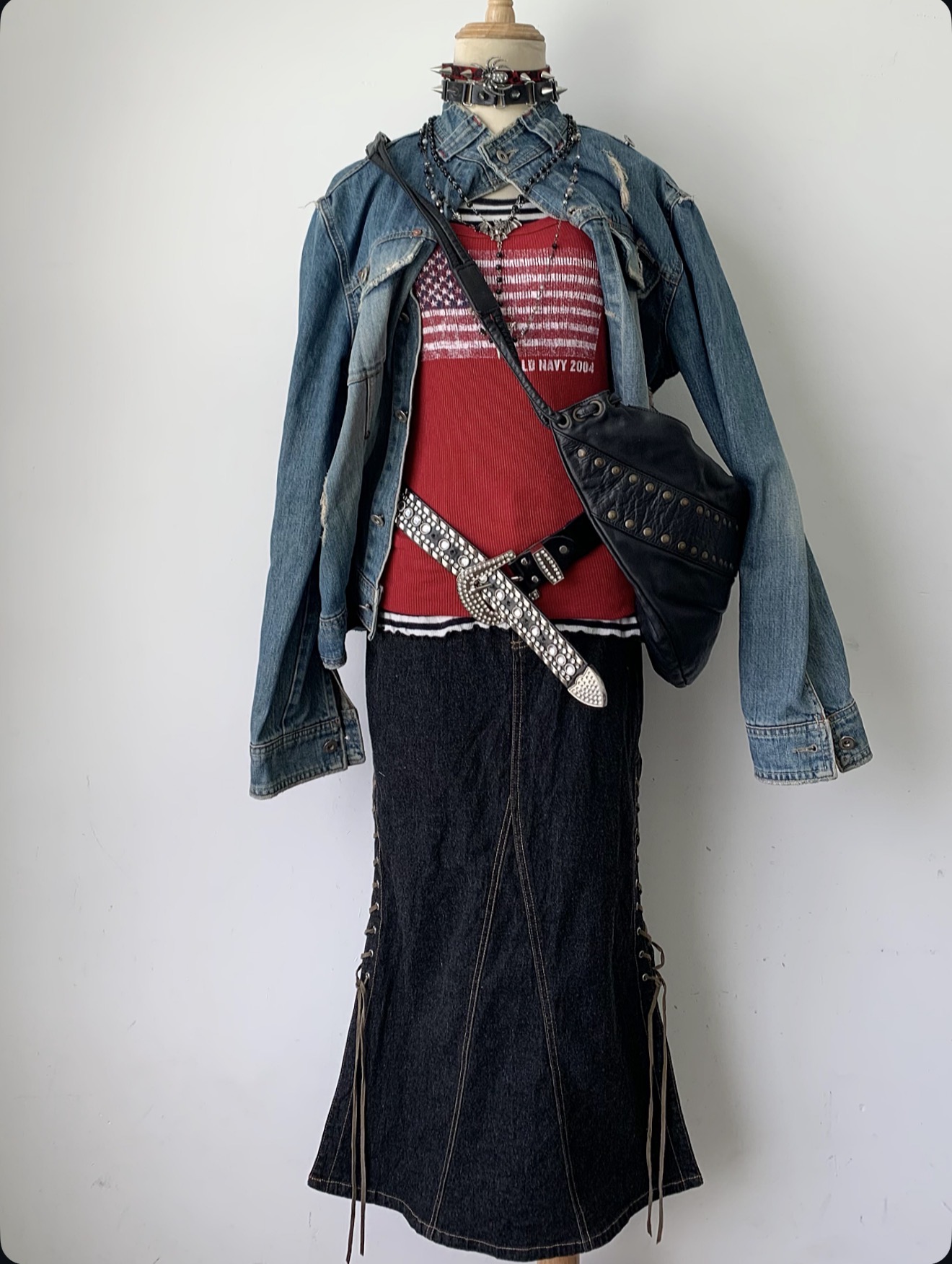 Metal outfit