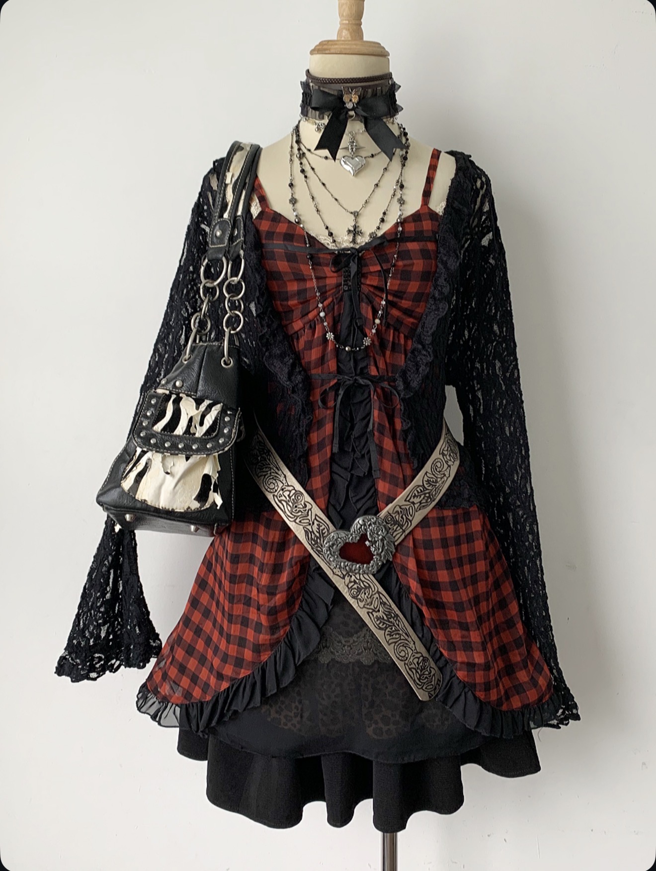 Metal outfit