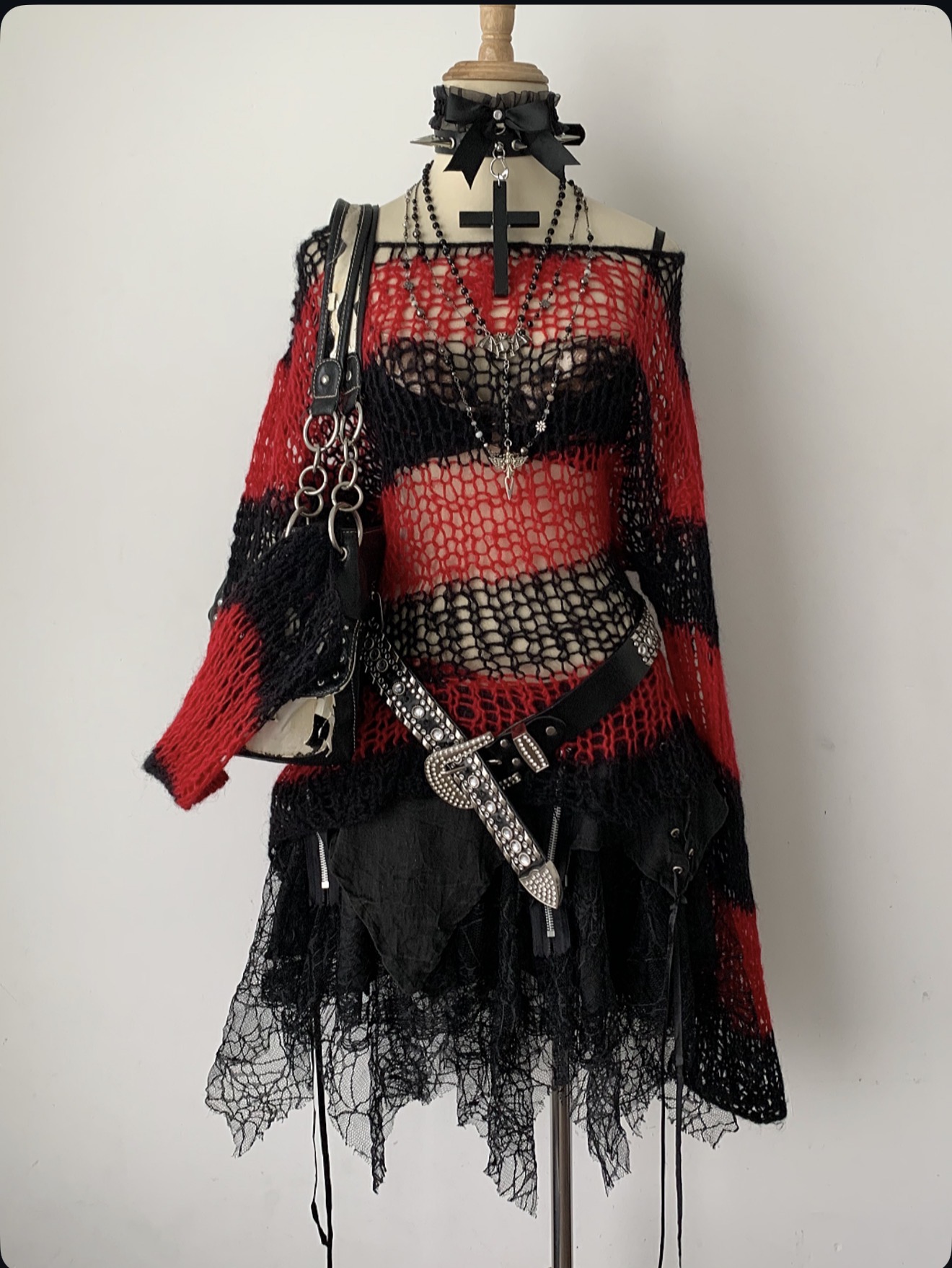 Metal outfit