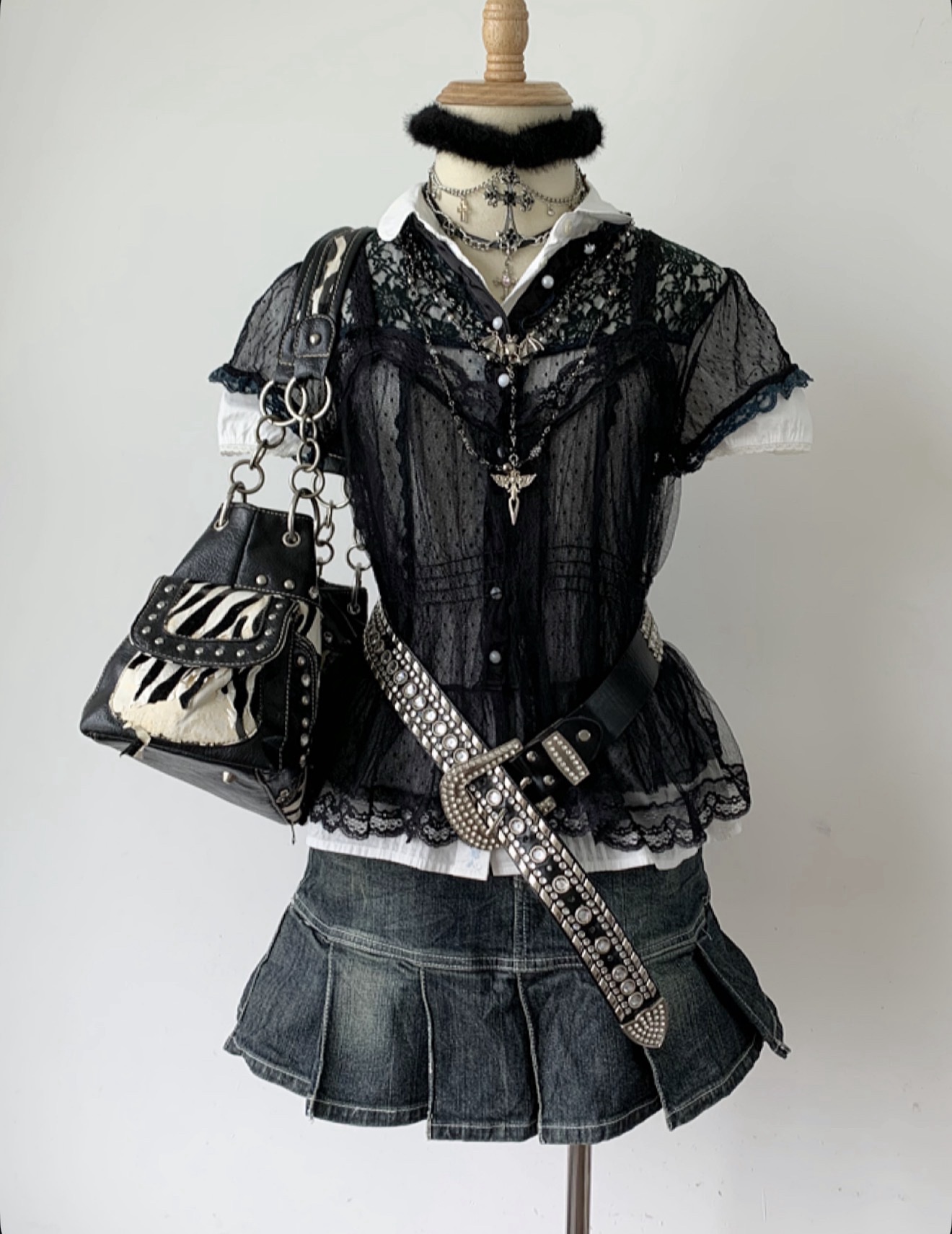 Metal outfit