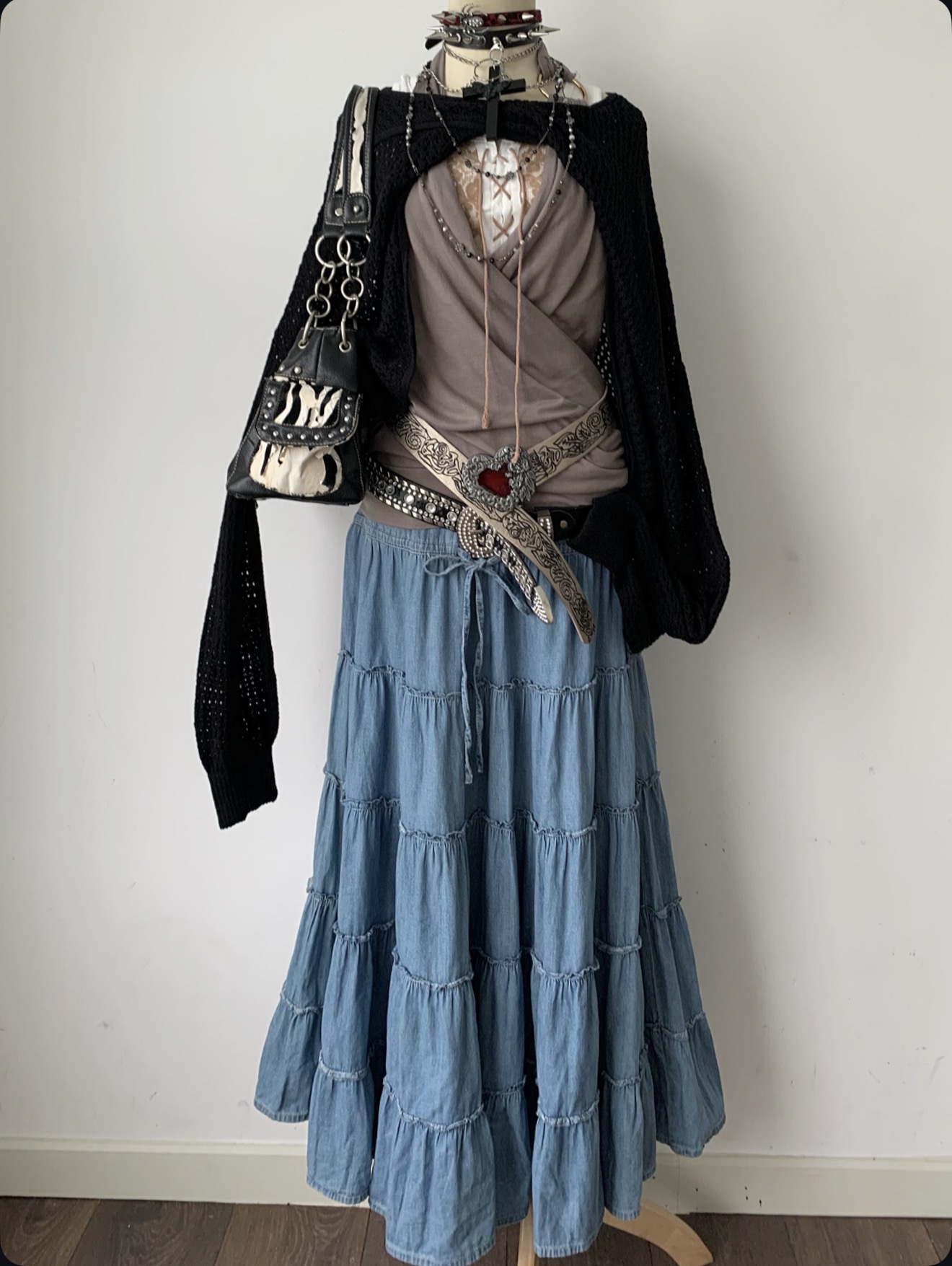 Metal outfit