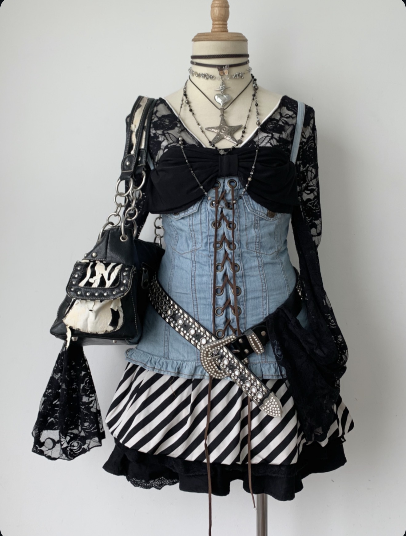 Metal outfit