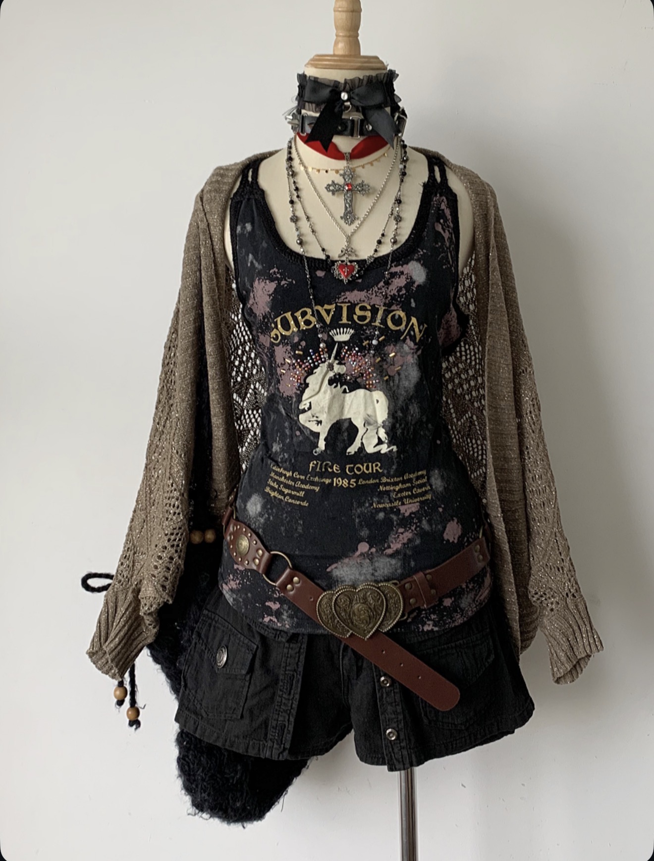 Metal outfit
