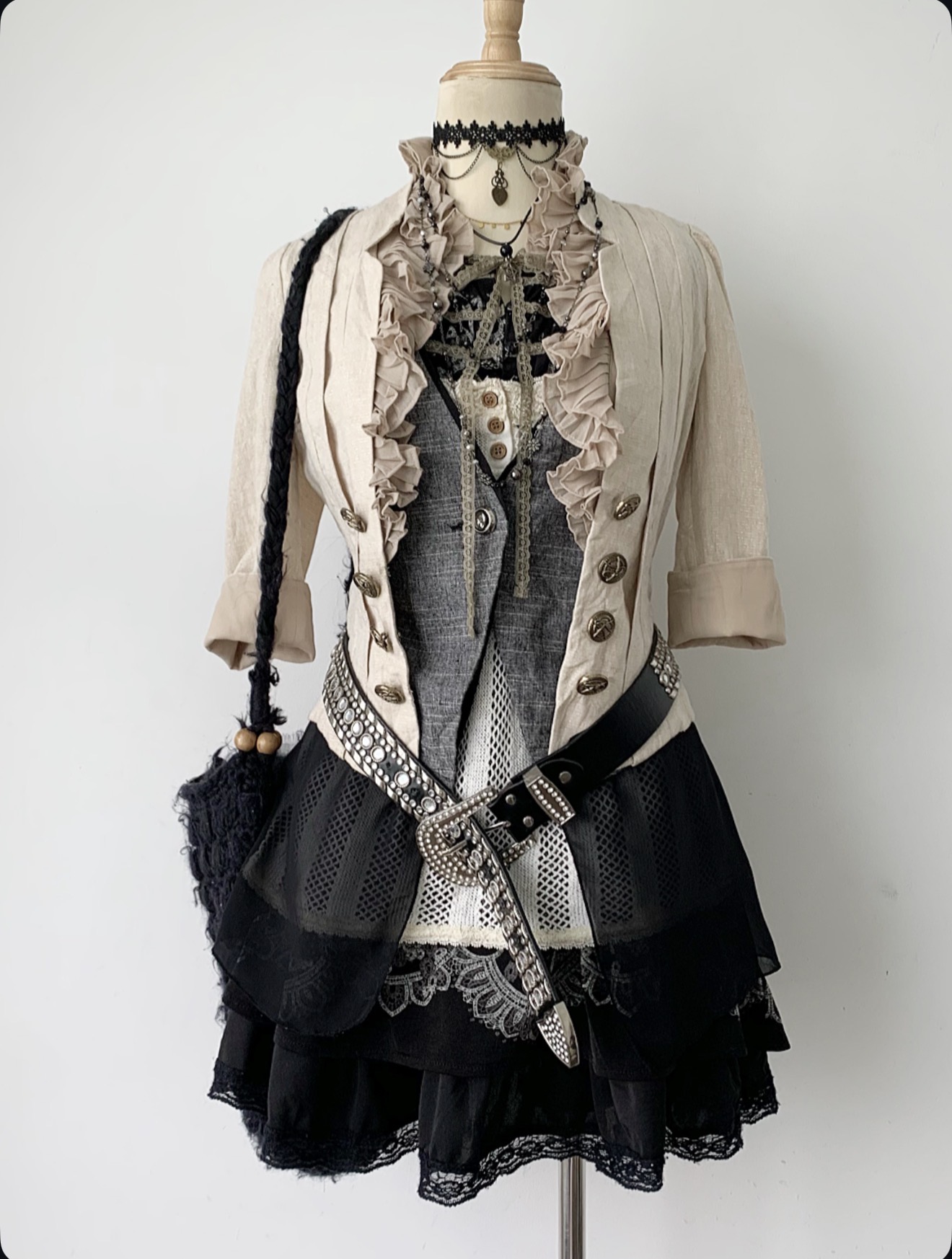 Metal outfit
