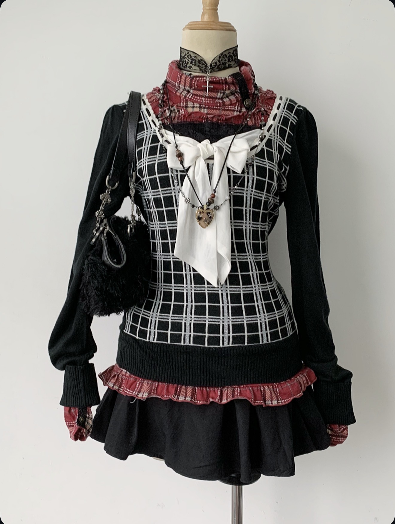 Metal outfit