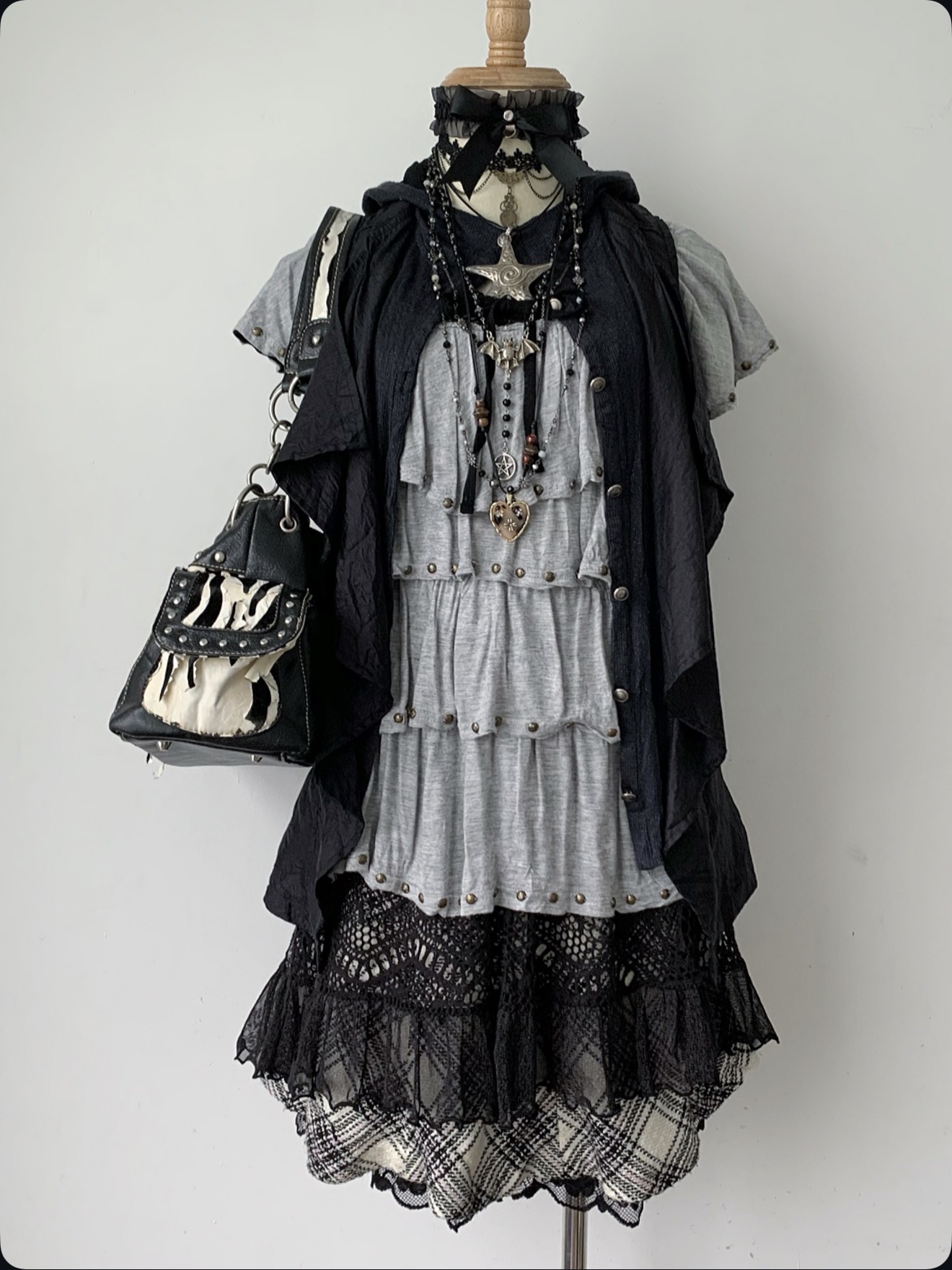 Metal outfit