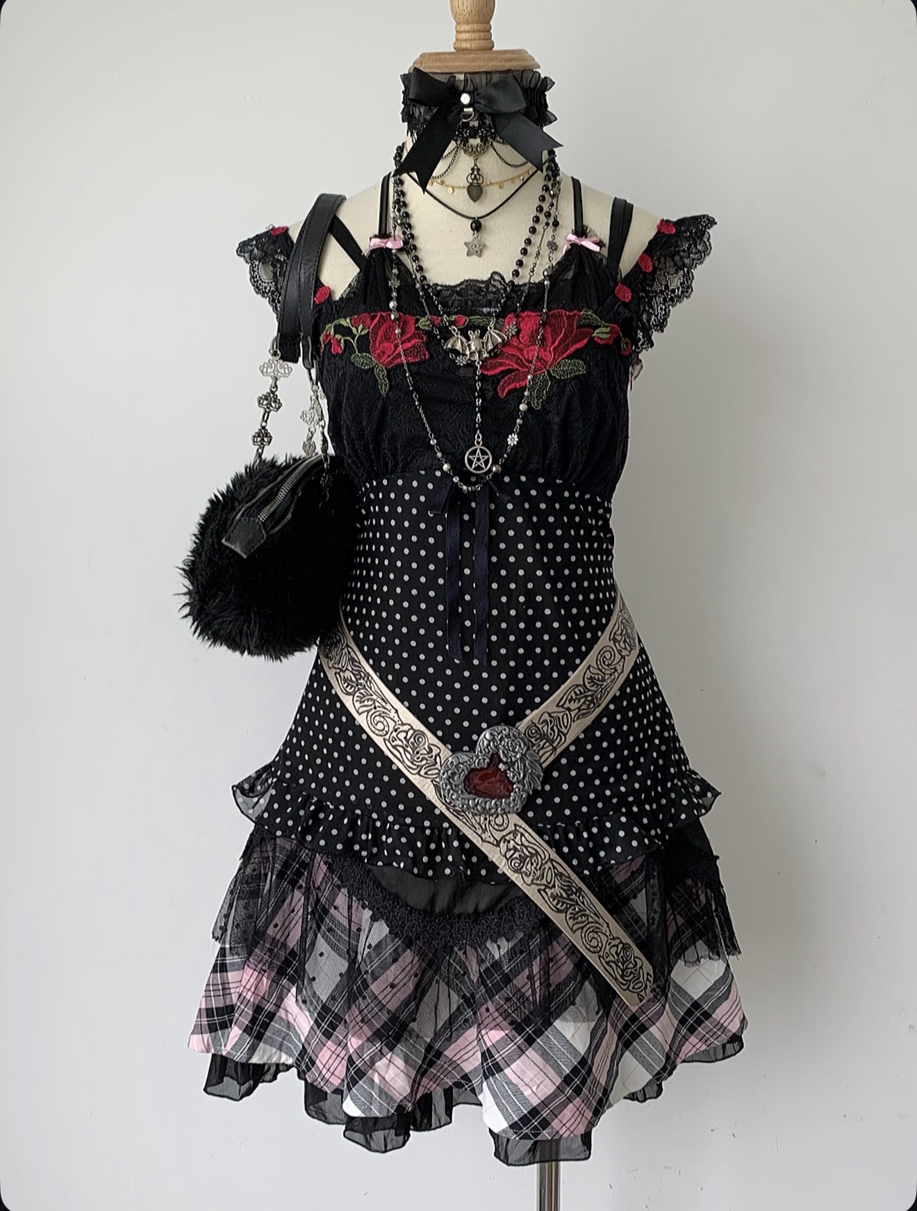 Metal outfit
