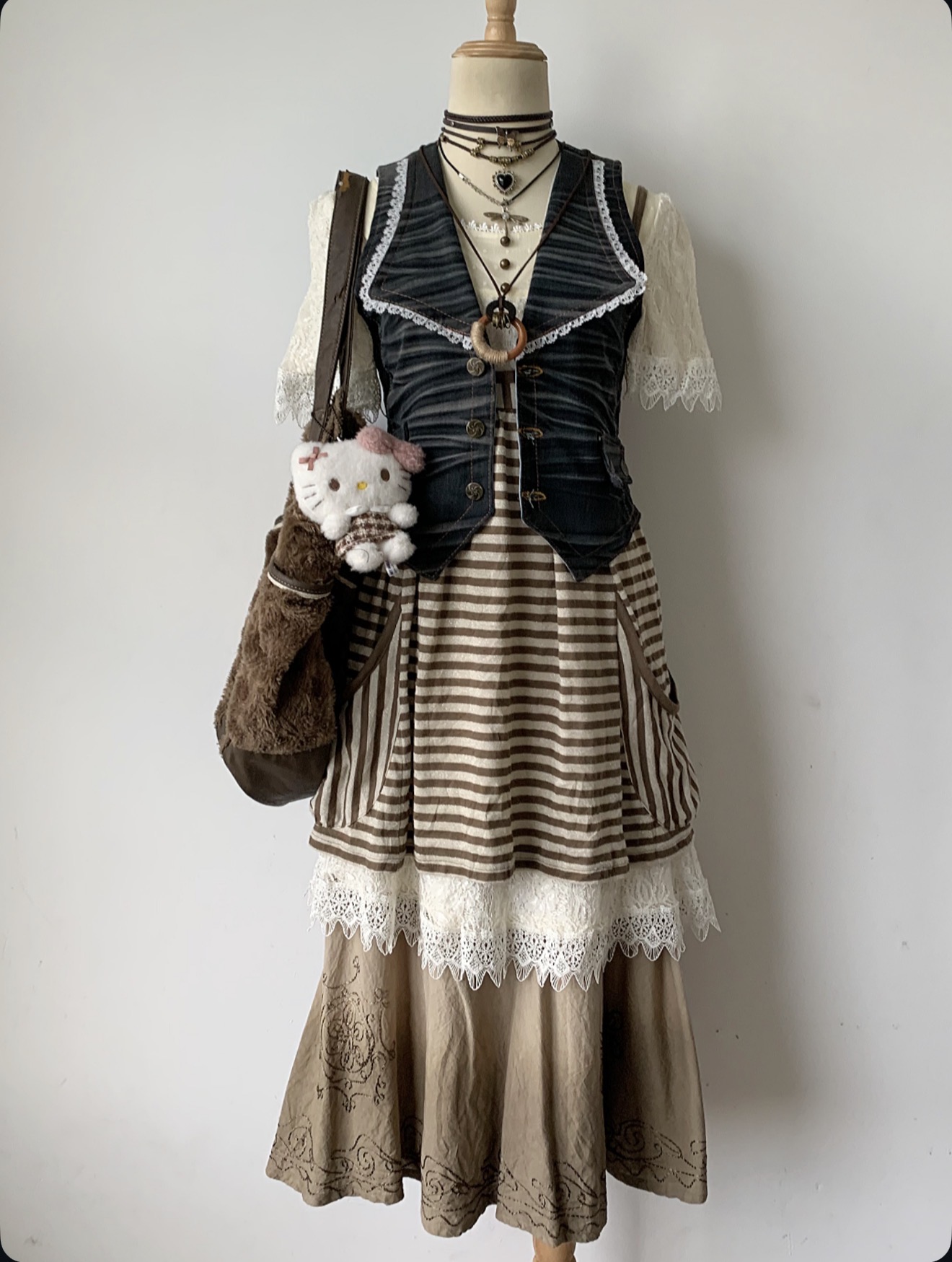 Metal outfit