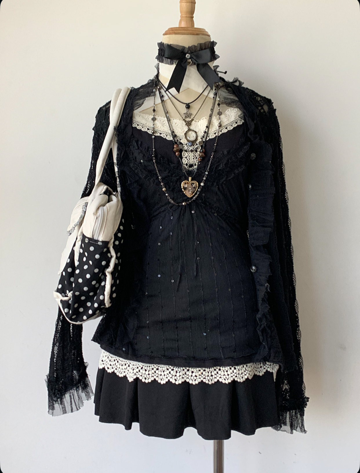 Metal outfit
