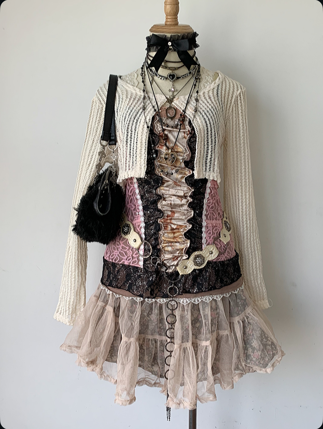 Metal outfit