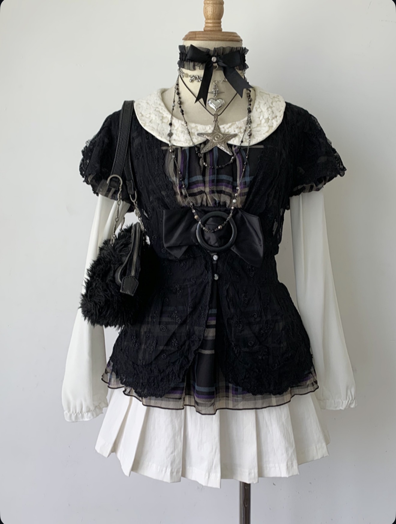 Metal outfit