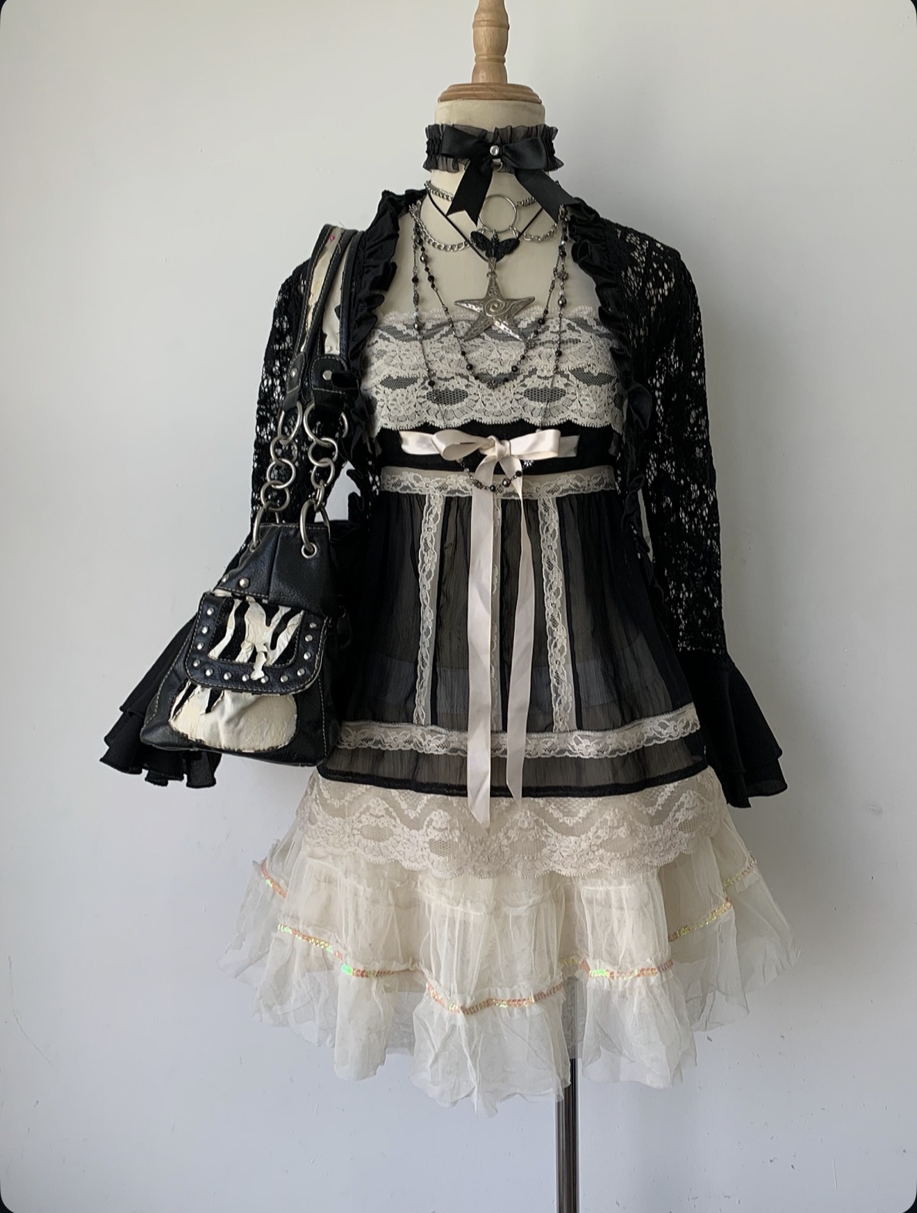 Metal outfit