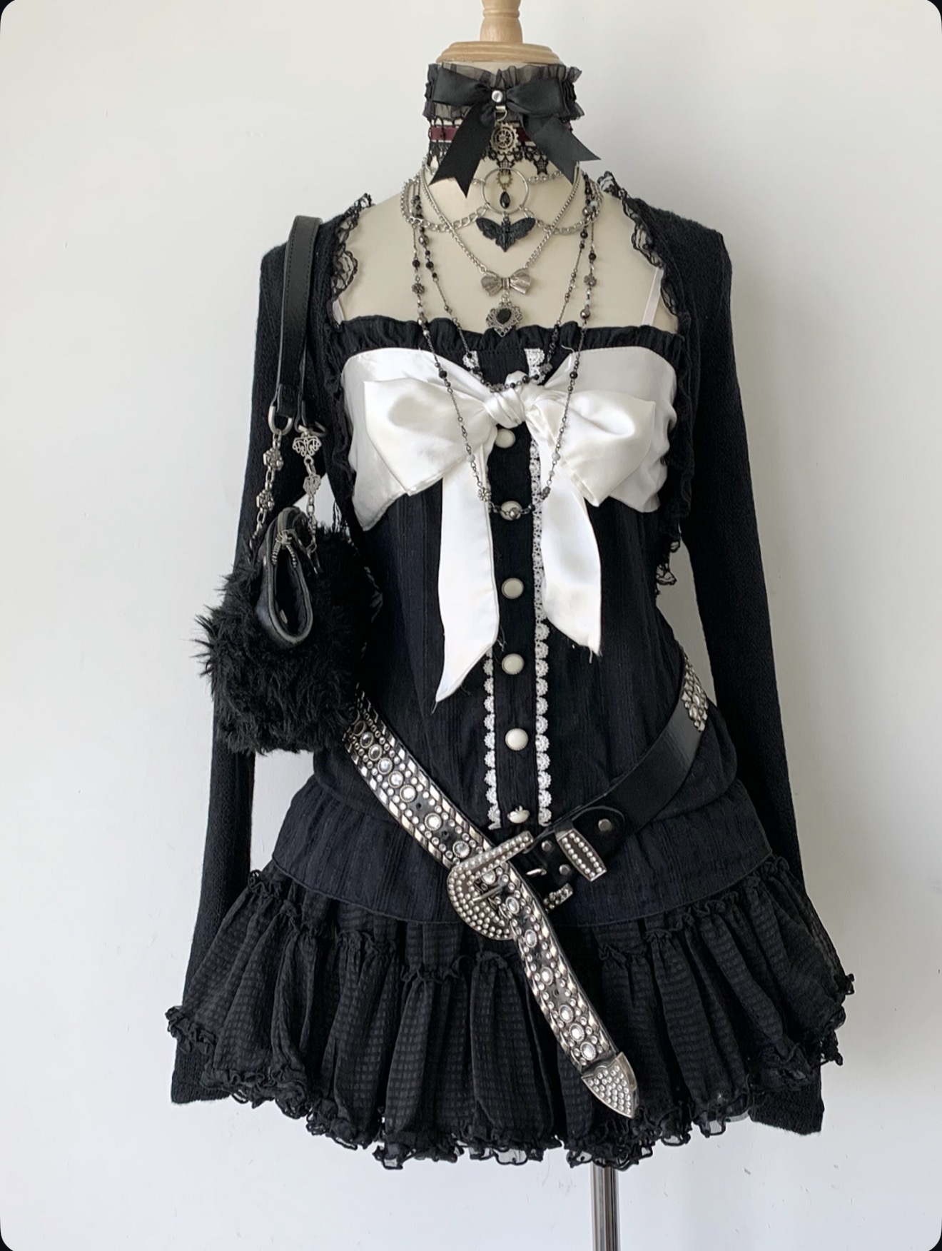 TRALALA x BODYLINE