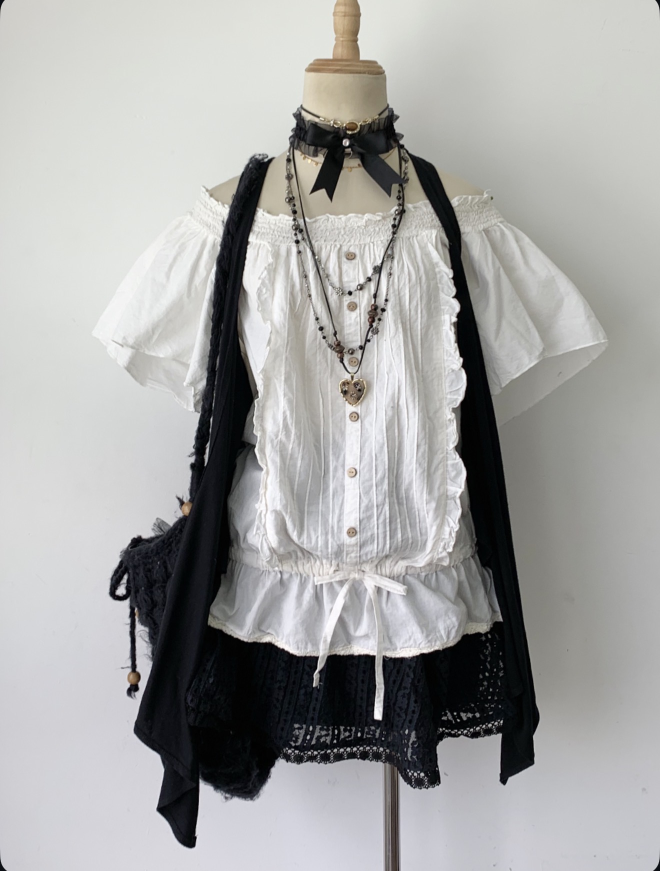 Metal outfit