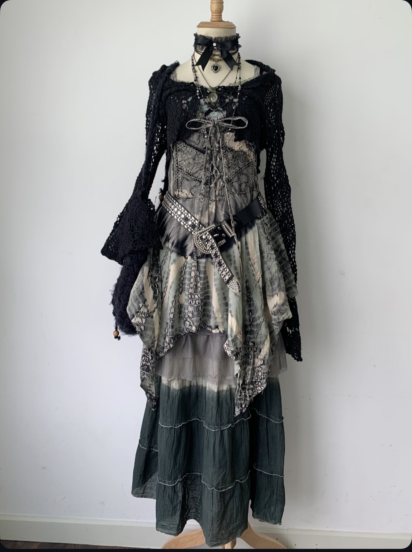 Metal outfit